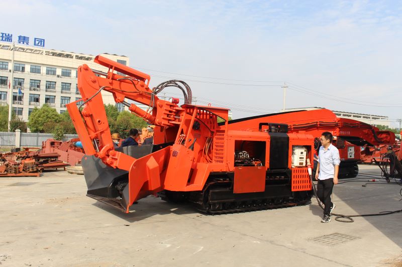 襄陽永力通，占地5萬平，礦用扒渣機實力廠家