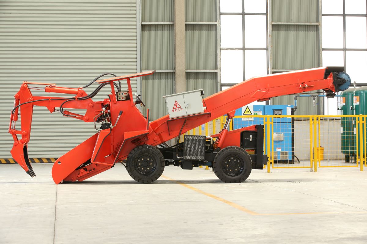 永力通皮帶式隧道扒渣機，出渣效率提升30%